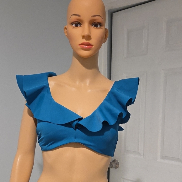 Shade & Shore Blue Flutter Sleeve Crop Swim Top - Picture 3 of 6